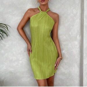 COMMENSE Dress Green Shift Halter Sleeveless Kentucky Derby Pleated Mini NWT L